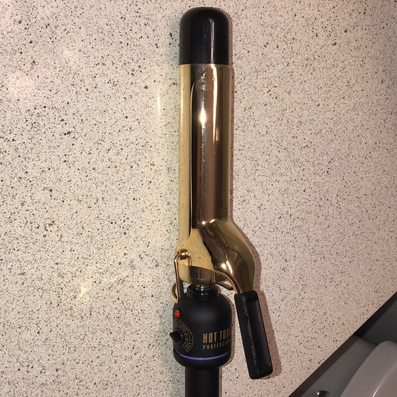 Hot Tools 1 1/2 Inch Gold Curling Iron - Picture 4 of 4